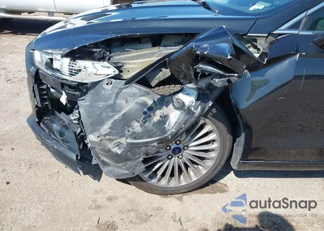 2015 Ford Fusion Titanium из США, поврежденный, VIN 3FA6P0D92FR144033